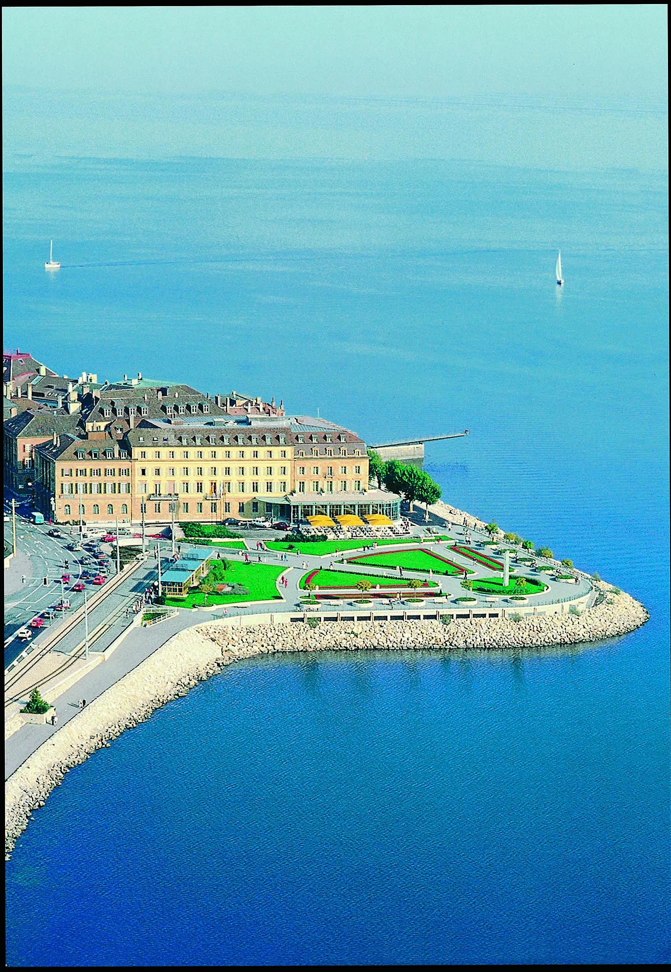 Aerial view of Hotel Beau-Rivage by the lake